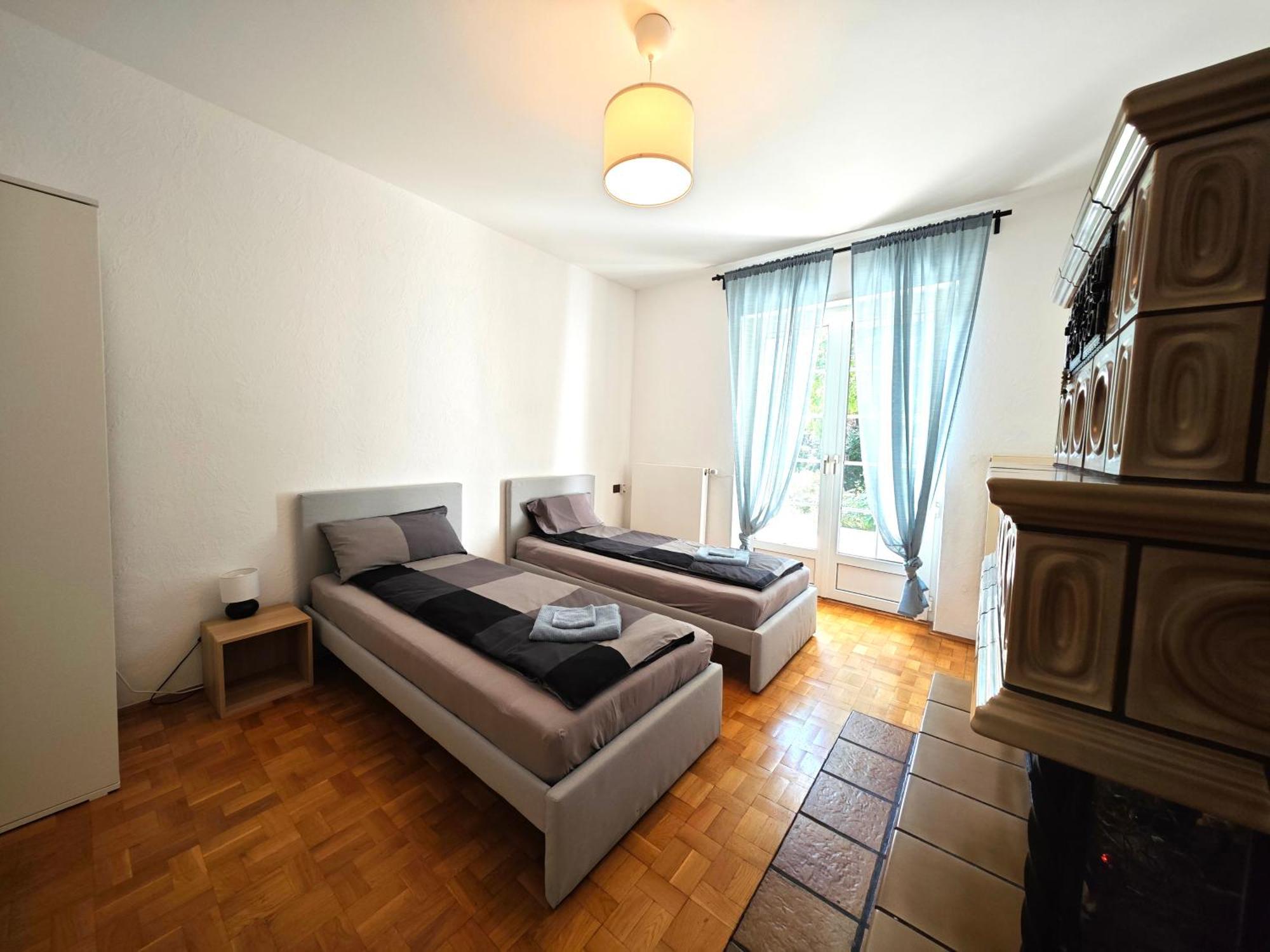 City House 诺伊斯 外观 照片